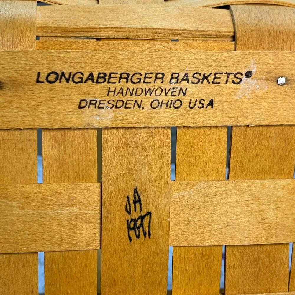 Longaberger Basket with liner Vintage 1997 Handwoven